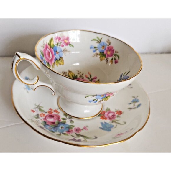 Vintage Hammersley & Co. England Teacup and Saucer Set Floral C1489 - Picture 3 of 15